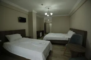 Ozgur Otel - Rom
