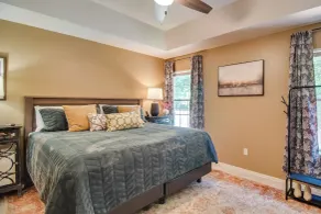 Charming Arkansas Retreat w/ Deck, Near Downtown! - Interior