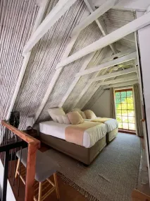 Cozy Camps Bay House with mountain and sea view - Room