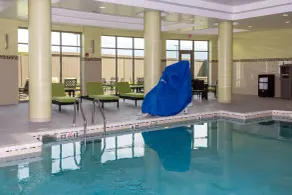 Holiday Inn Lexington - Hamburg by IHG - Piscine