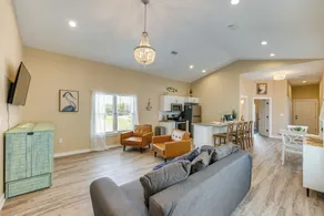~ 2 Mi to Boat Ramp: Steinhatchee River Cottage - Interior