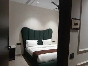K9 Pearl Hotel - Room