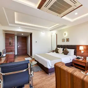 Hotel Page One - Room