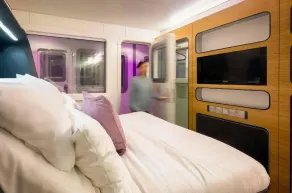 YOTELAIR Amsterdam Schiphol Transit Hotel - Chambre