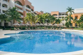 Iberostar Selection Rose Hall Suites - All Inclusive - Pool