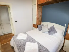 Celyn - Room