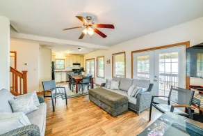 Spacious Family Winter Retreat on Oneida Lake! - Interiör