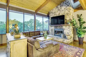 6,000-sq-ft Estate in Delaware River Valley - Interior