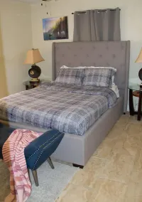 Alleyne's Place - Room