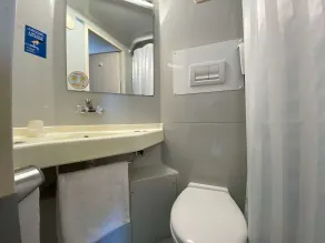 Hôtel Première Classe La Rochelle Sud-Angoulins - Salle de bain