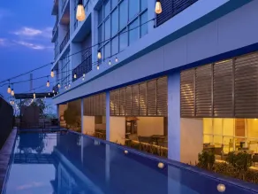 Hotel Santika Cikarang - Pool