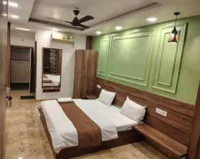 Hotel Meghdoot - Living area