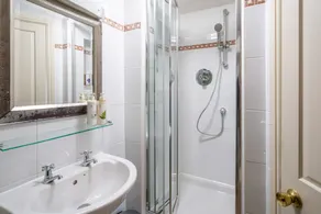Bowl Inn - Bathroom
