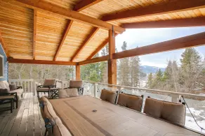 Silverwood Theme Park + Spirit Lake Retreat - Interiör