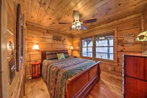 Ellijay Escape on Briar Creek w/ Hot Tub & Views! - Chambre