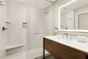 Staybridge Suites Rockford by IHG - Salle de bain