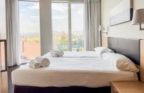 Hotel Jardines de Uleta Suites - Chambre