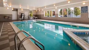 Best Western Plus Boardman Inn & Suites - Piscine