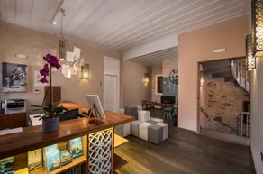 Ambassadors Residence Boutique Hotel - Resepsjon