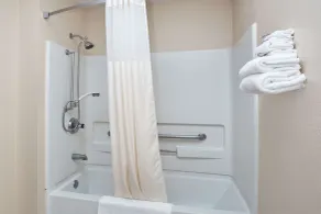Super 8 by Wyndham Greenville - Salle de bain