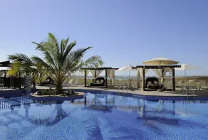Yas Plaza Mangroves by IHG - Piscine