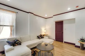 7 Mi to Lincoln Financial! Charming Philly Apt - Interior