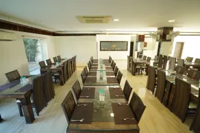 HOTEL VARAY EXPRESS  - Restaurant