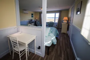 Nauset Beach Inn - Quarto