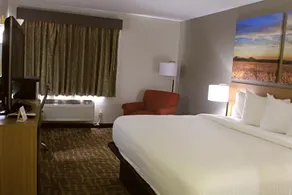Days Inn by Wyndham West-Eau Claire - Badezimmer