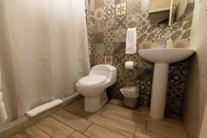 In & Out Hotel - Bathroom