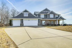 8 Mi to Lambeau Field: Family Home in De Pere! - Innenbereich