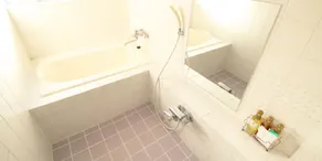 Shinjuku East Hotel - Bathroom