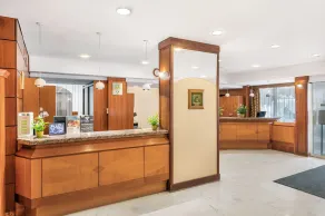 Danubius Hotel Raba - Rezeption