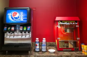Super 8 by Wyndham Sandusky - Restaurant