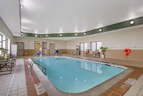 Best Western Plus Omaha Airport Inn - Pool