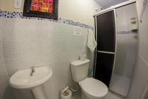 Cosmopolitan Hostel - Bathroom