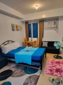 Luxurious 9th Floor Studio in Quezon City with Private Pool - Chambre