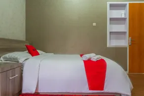 RedDoorz Plus near IPDN - Habitación