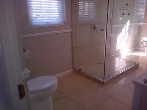 Kenjockity Self Catering Apartments - Baño