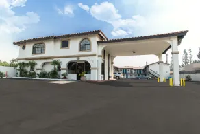 Magnolia Tree Hotel-Maingate/Anaheim Convention Center - Indgang