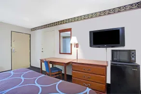 Super 8 by Wyndham Suwanee - Chambre