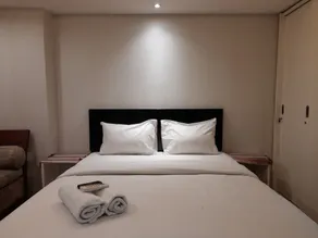 Modern Studio Room at Gateway Ahmad Yani Cicadas Apartment - Room