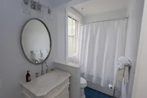 LimeRock Inn - Bathroom