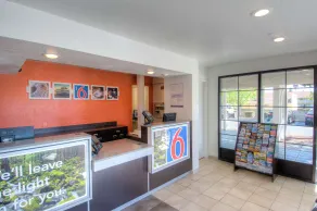 Motel 6-Redding, CA - South - Réception