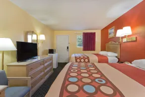 Super 8 by Wyndham Chipley - Chambre