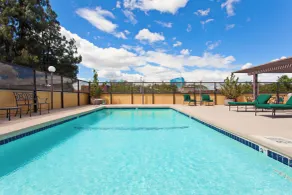 Holiday Inn Sacramento Downtown-Arena by IHG - Piscina