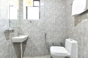 Diva Pushkar - Bathroom