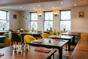 Woodfalls Inn - Restaurant