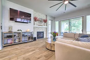 Upscale Austin Area Escape: Families Welcome! - Interior