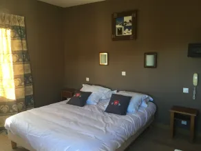Hôtel Chastellares - Habitación